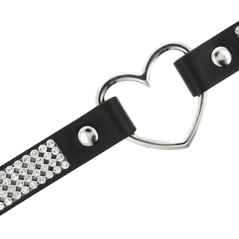 COQUETTE CHIC DESIRE – VEGANSKT CHOKERHALSBAND I LÄDER MED HJÄRTA