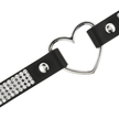 COQUETTE CHIC DESIRE – VEGANSKT CHOKERHALSBAND I LÄDER MED HJÄRTA