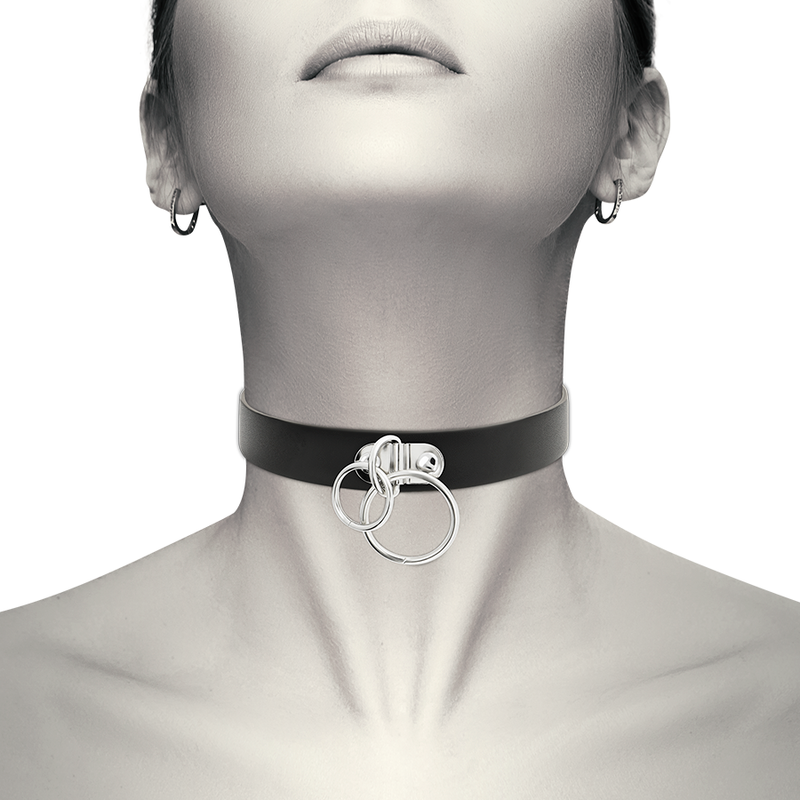 COQUETTE CHIC DESIRE - CHOKER I VEGANLÄDER MED DUBBLA RINGAR