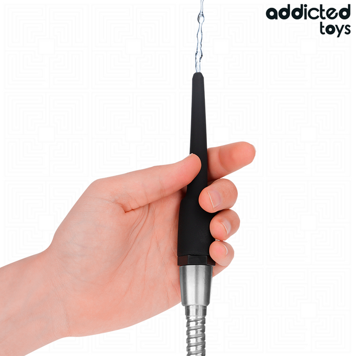 ADDICTED TOYS - Anaalipuhdistaja universaalilla adapterilla, malli 1