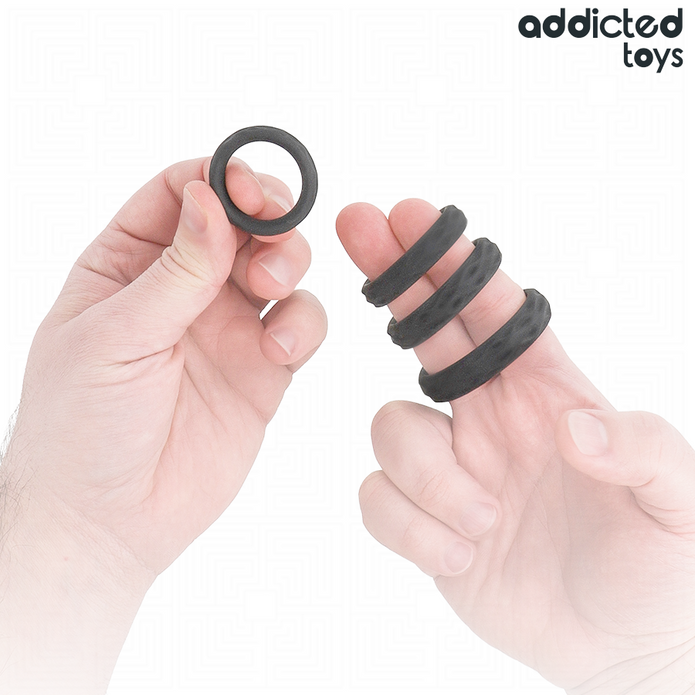 ADDICTED TOYS - Teksturoitu penisrengassarja 4 kokoa